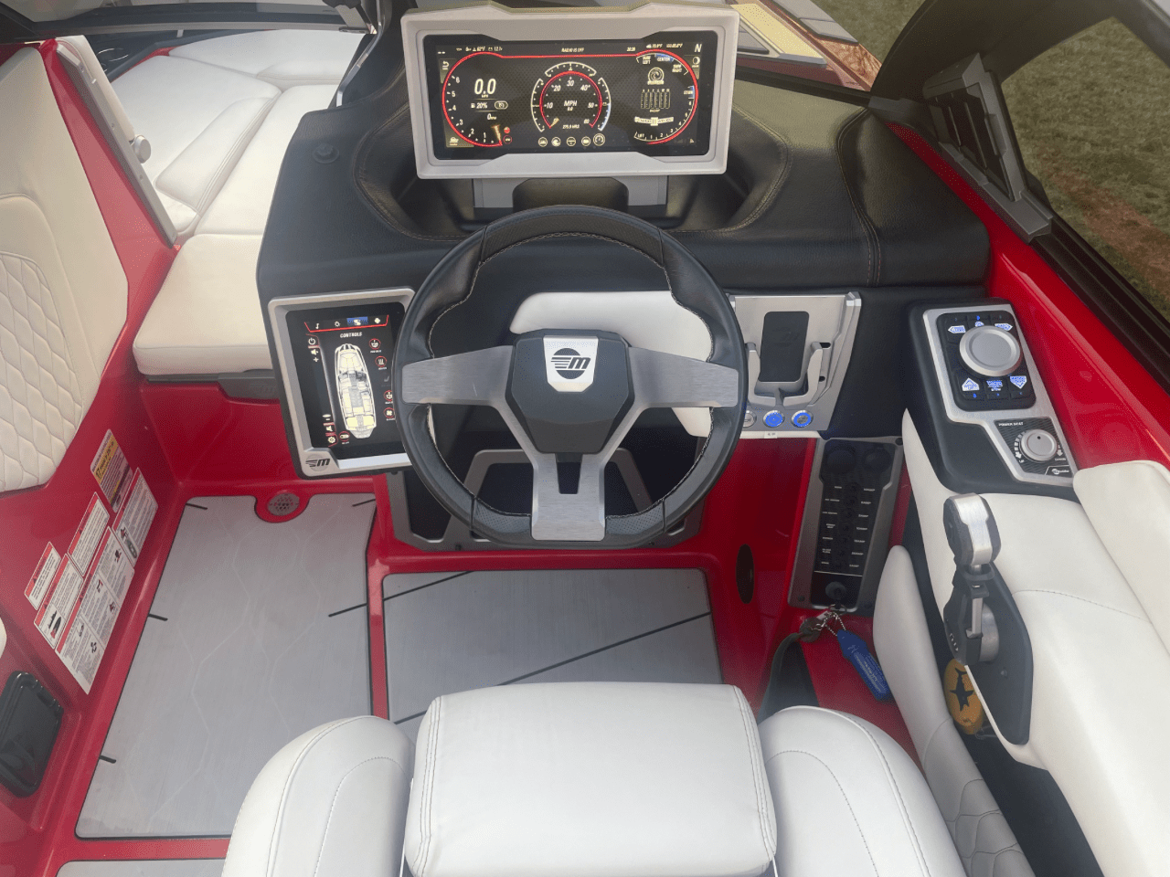 LOADED 2021 Malibu M240