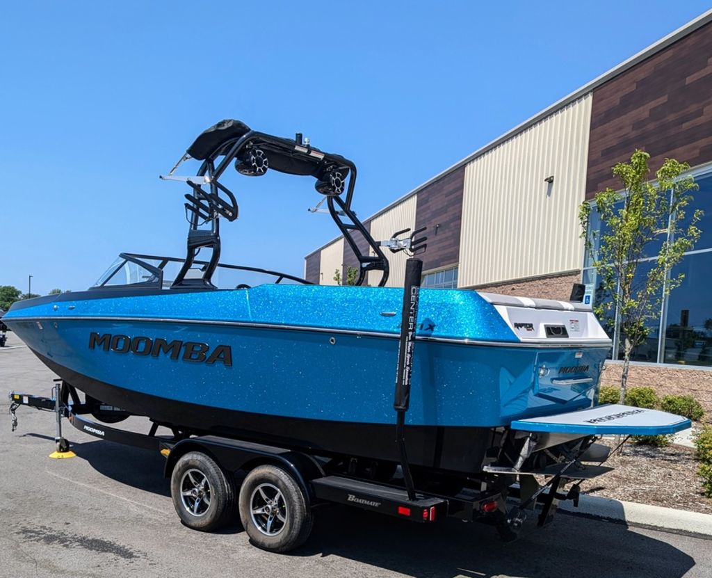 2020 moomba Max