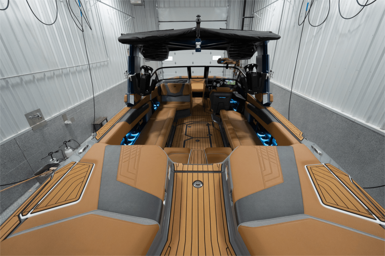 2024 Nautique Super Air G25 630HP/Telescoping tower!!