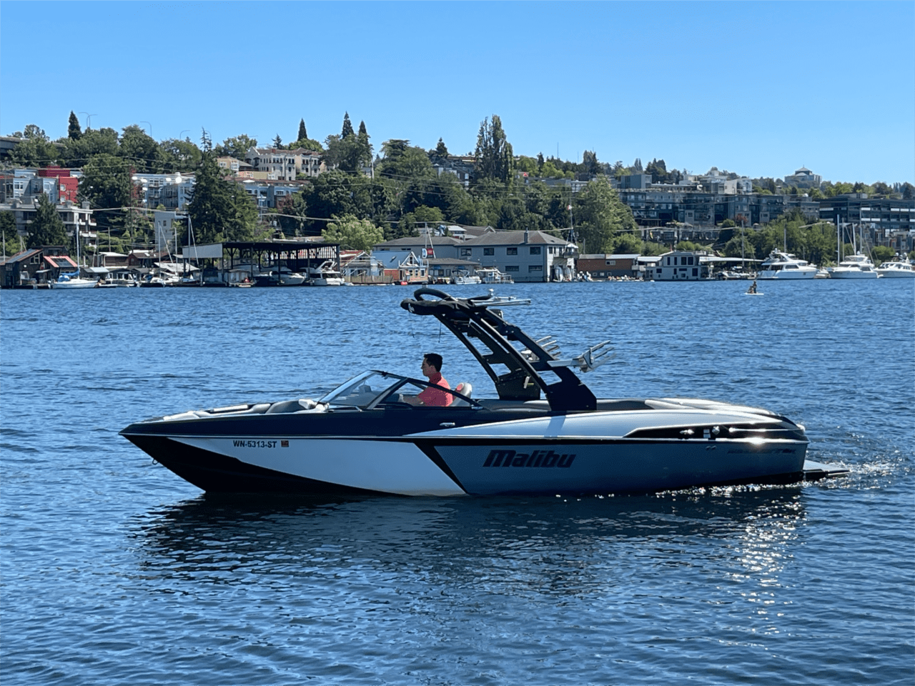 2018 MALIBU 25LSV! LOW HOURS ONE OWNER!