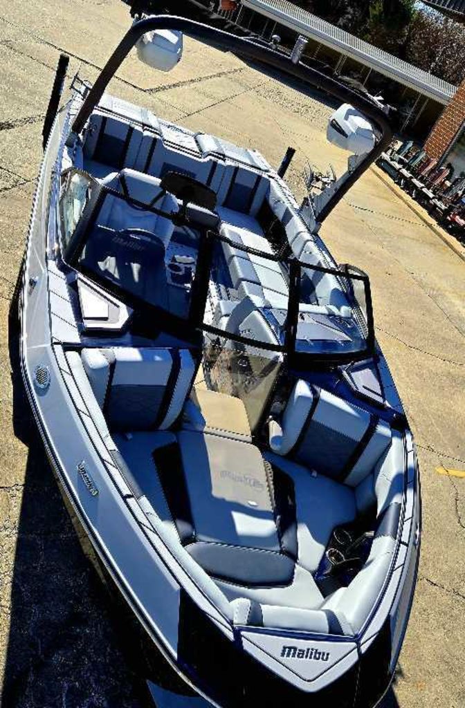 2025 Malibu Boats Wakesetter 23 LSV