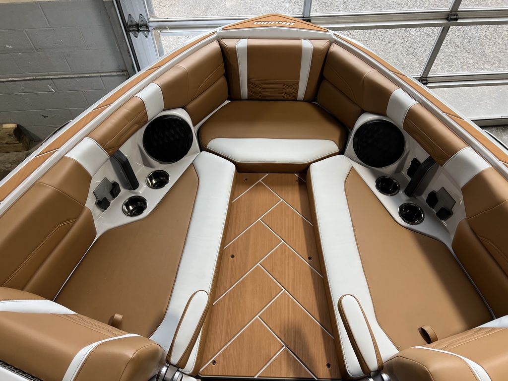 2025 Malibu Boats 26 LSV