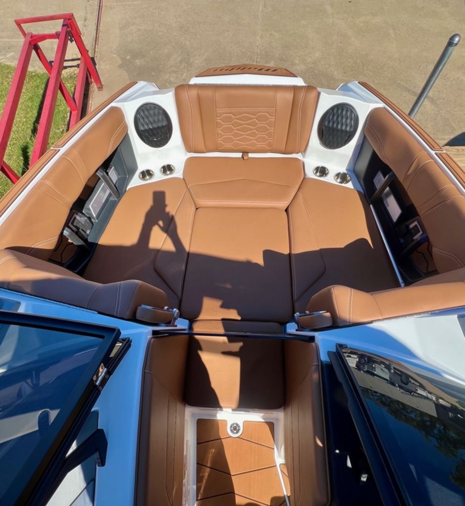 2025 Malibu Boats 22 MXZ