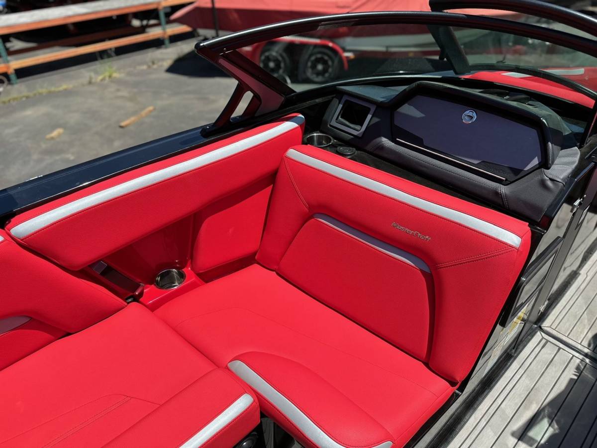 2022 MasterCraft XStar S