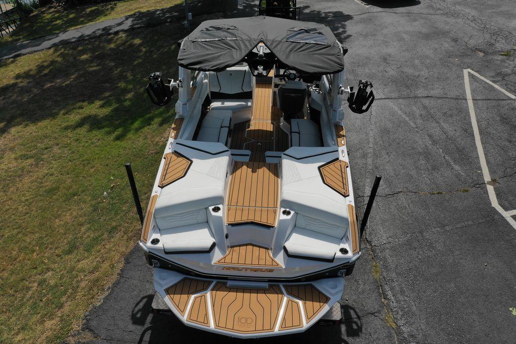 2025 Nautique G23