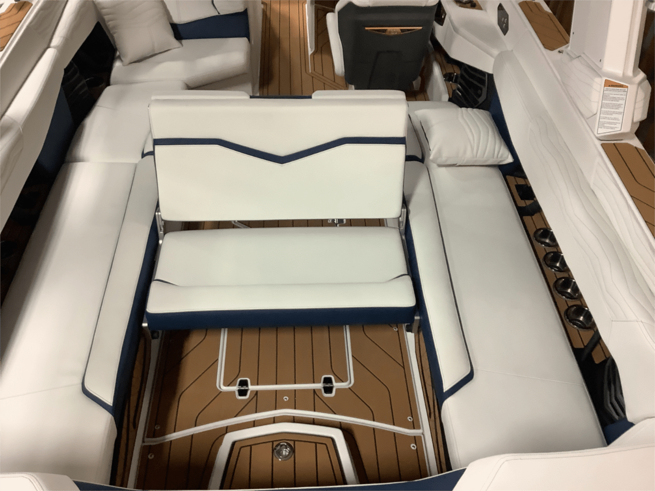 2025 Nautique G25