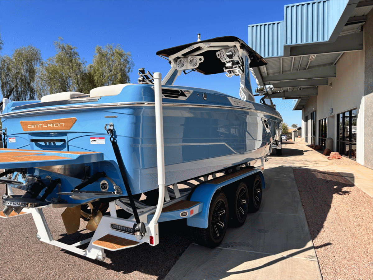 boat.Title