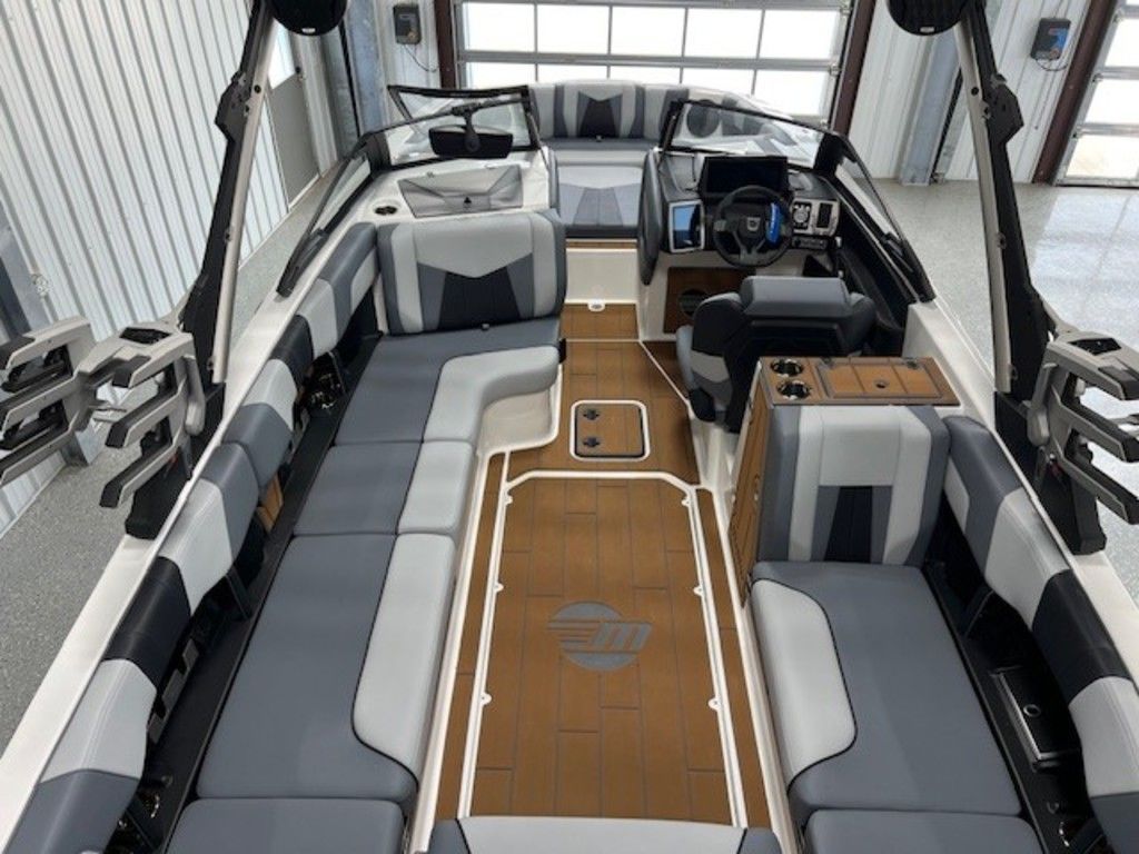 2024 Malibu Boats 24 MXZ
