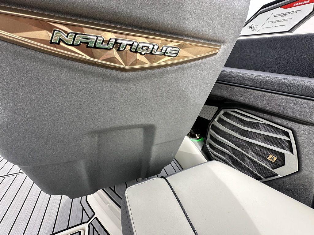 2024 Nautique G25