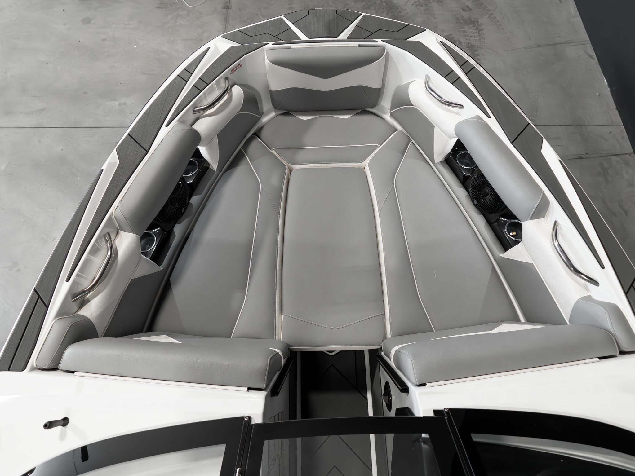 2025 Supreme S240 &#8211; White / Gray
