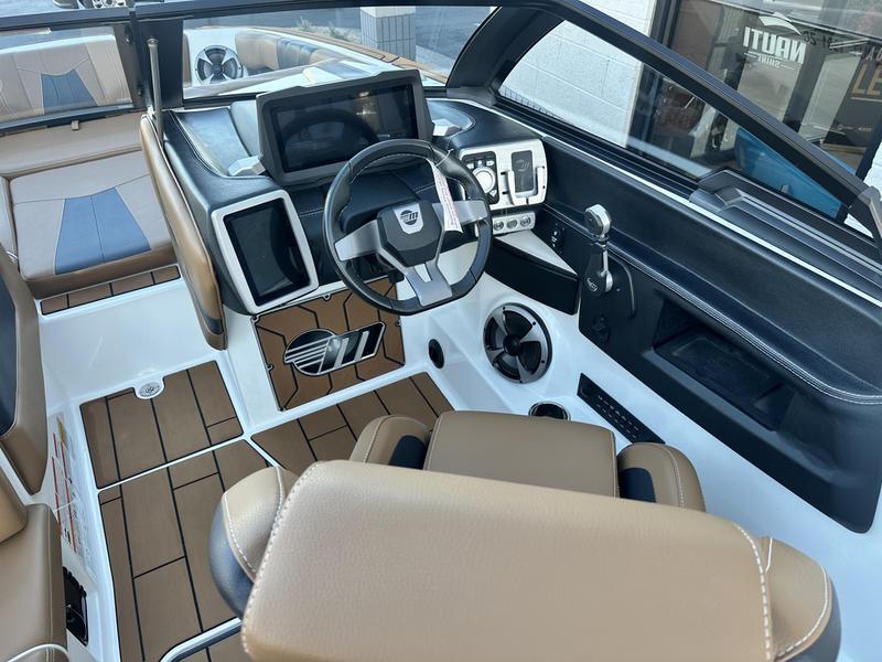 2021 Malibu 24 MXZ