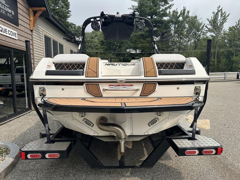 2019 Nautique GS22
