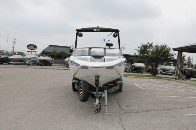 2022 Malibu 23 LSV
