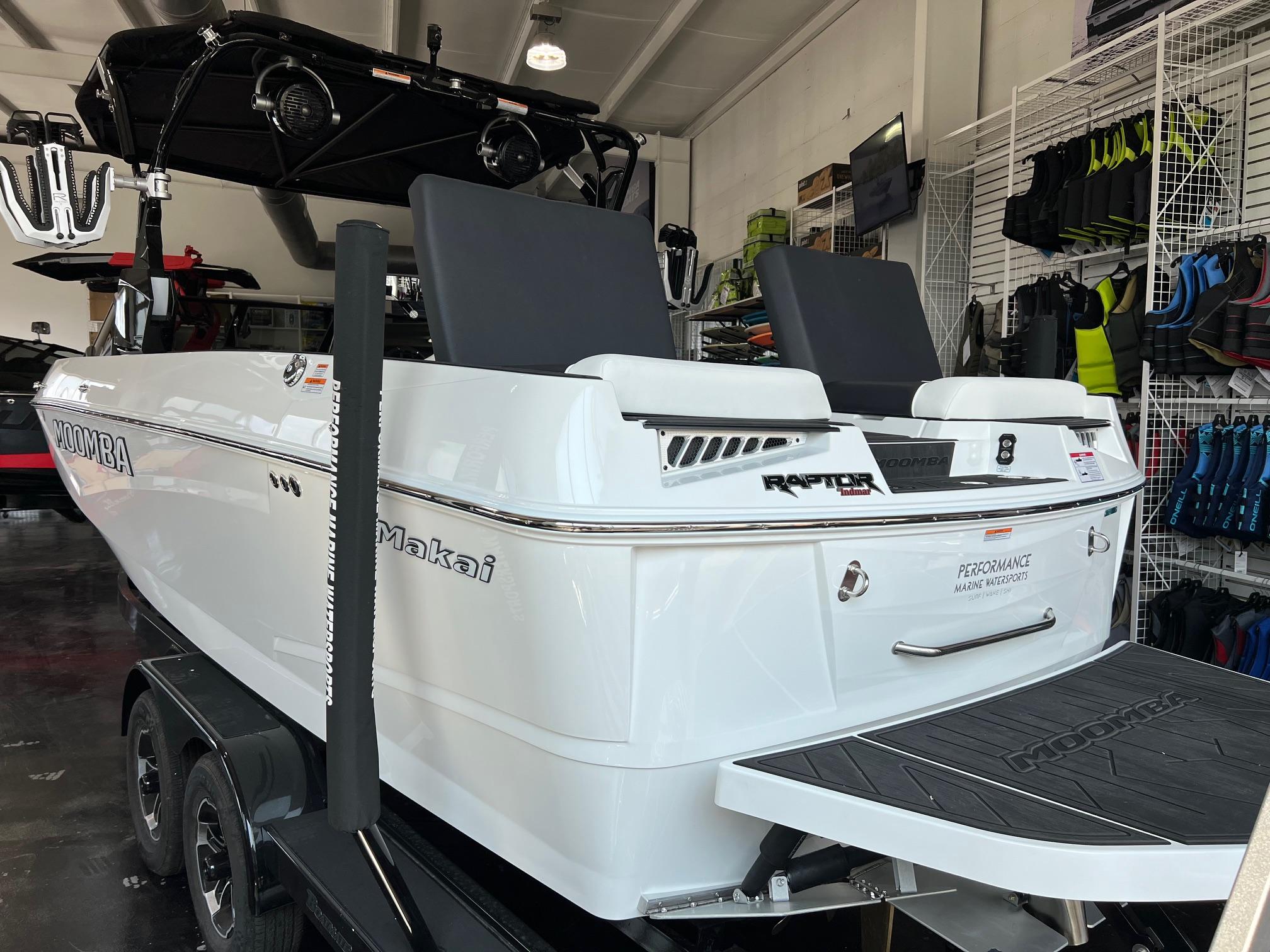 2025 MOOMBA MAKAI NEW PURE WHITE COLOR WITH NEW DROP STEP