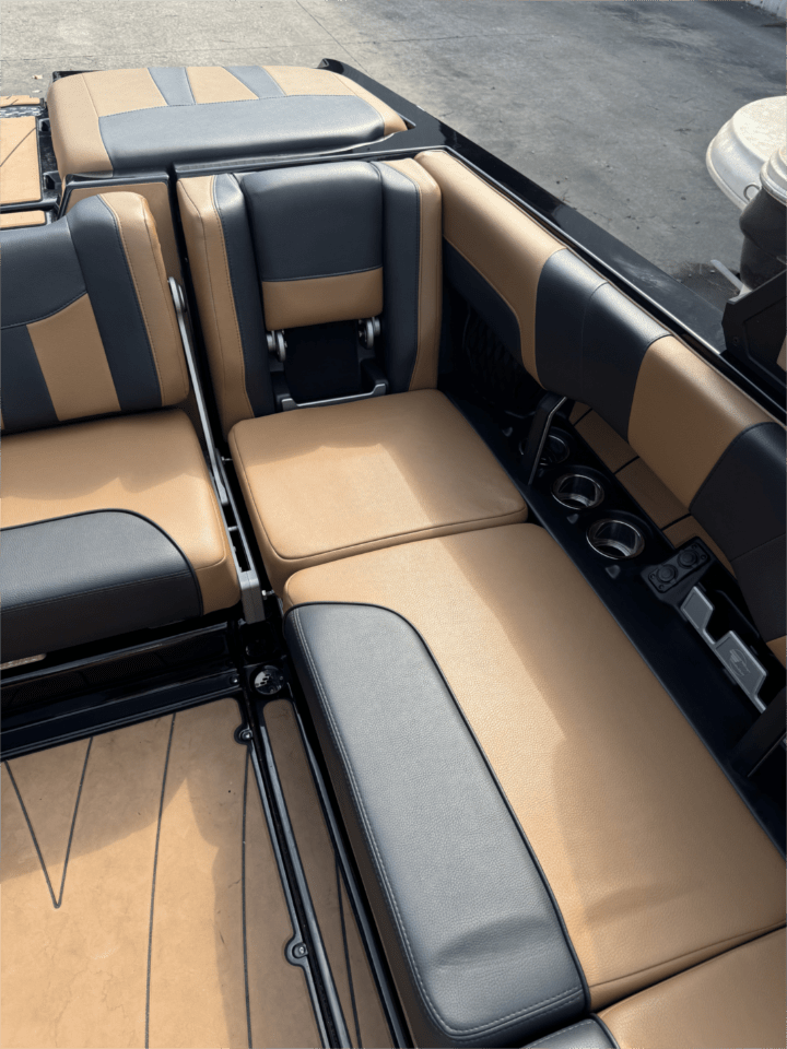 2022 Malibu 23 LSV M6DI 140 Hrs!