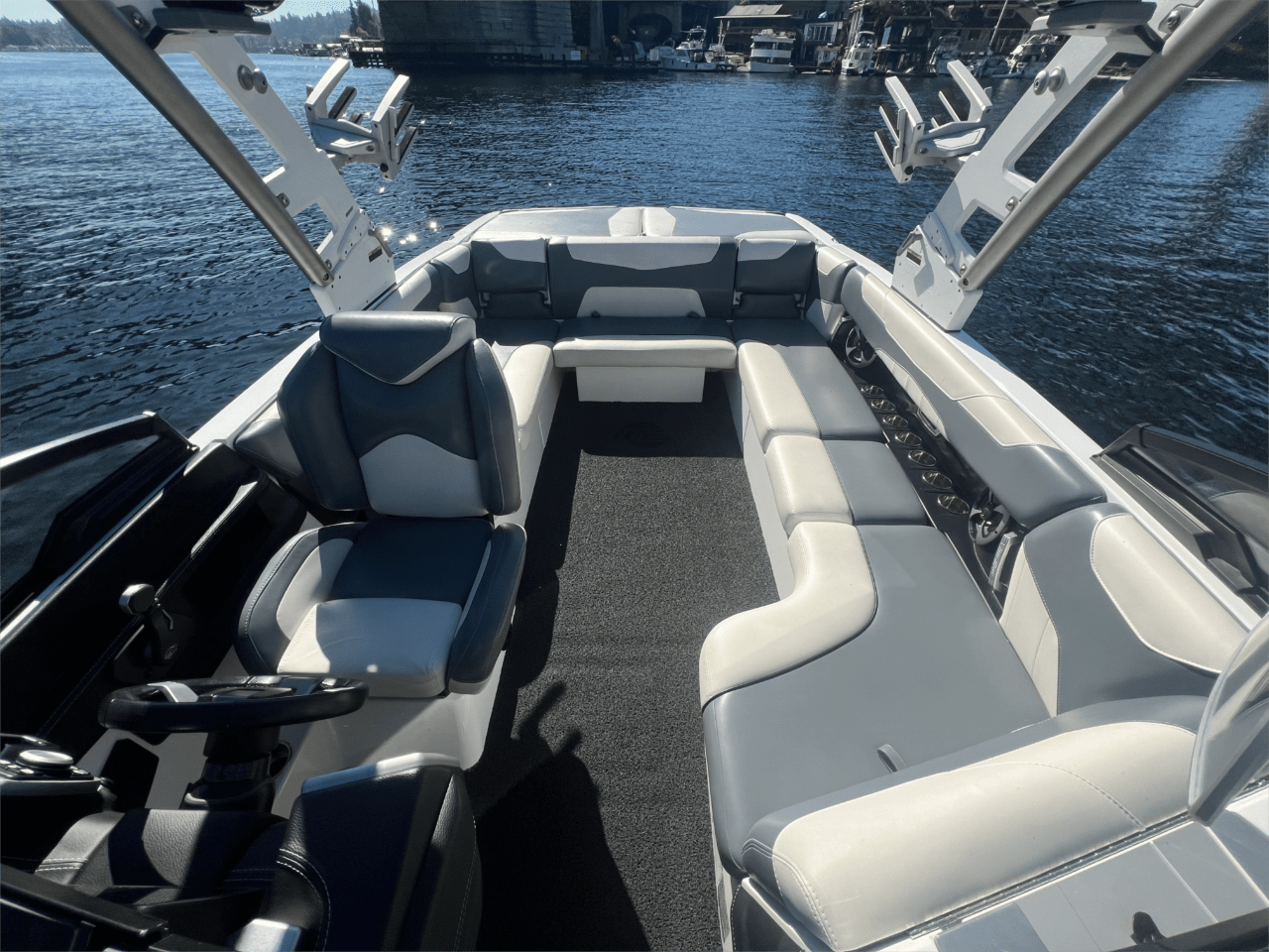 2020 MALIBU 23LSV! CLEAN ONE OWNER BOAT!