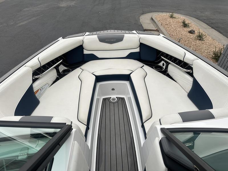 2019 Nautique GS22