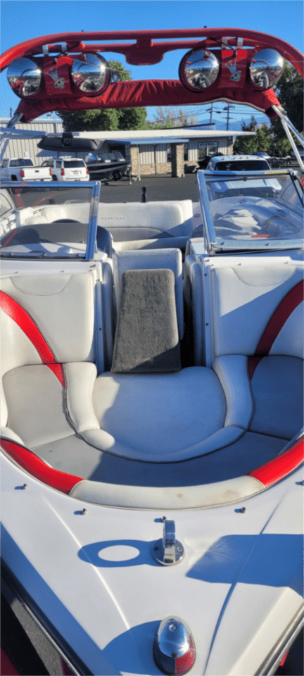 2004 NAUTIQUE SUPER AIR 226