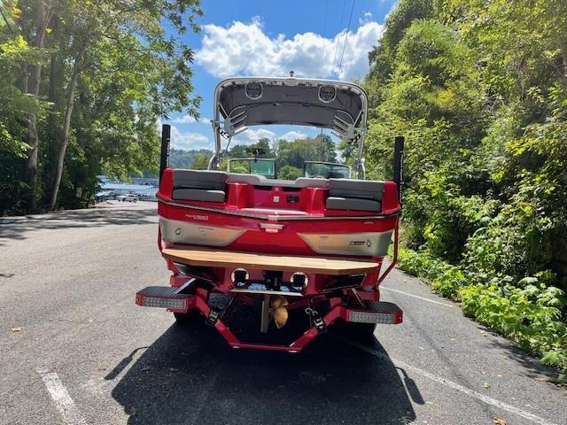 2023 MasterCraft XT22