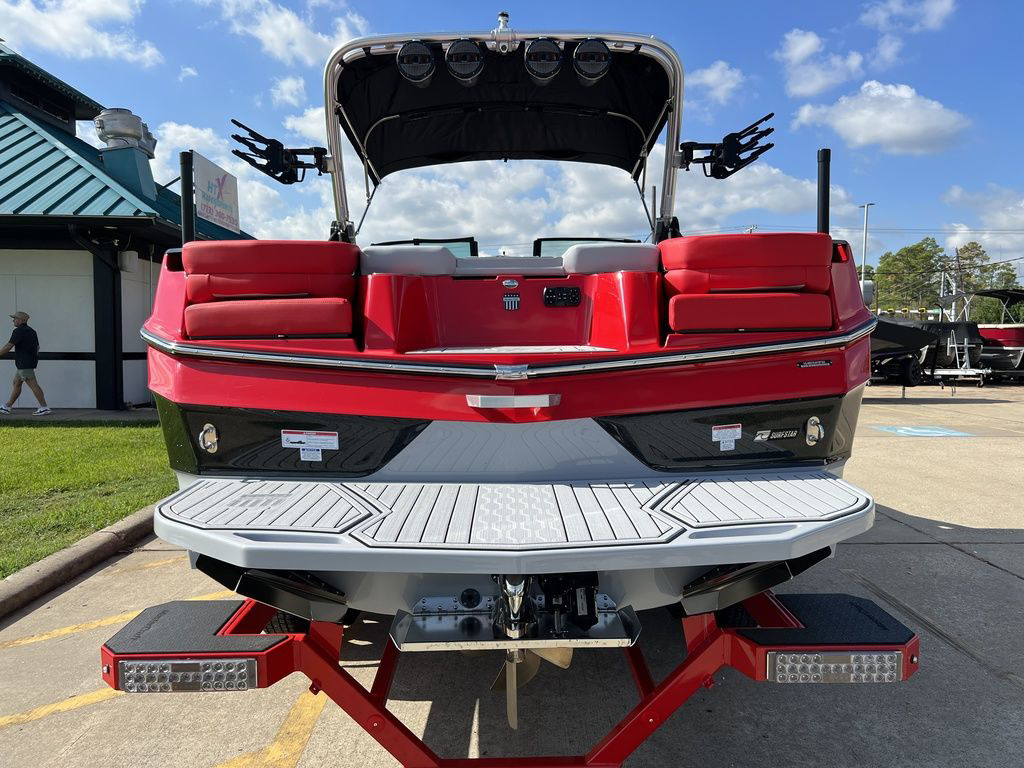 2024 MasterCraft XT24