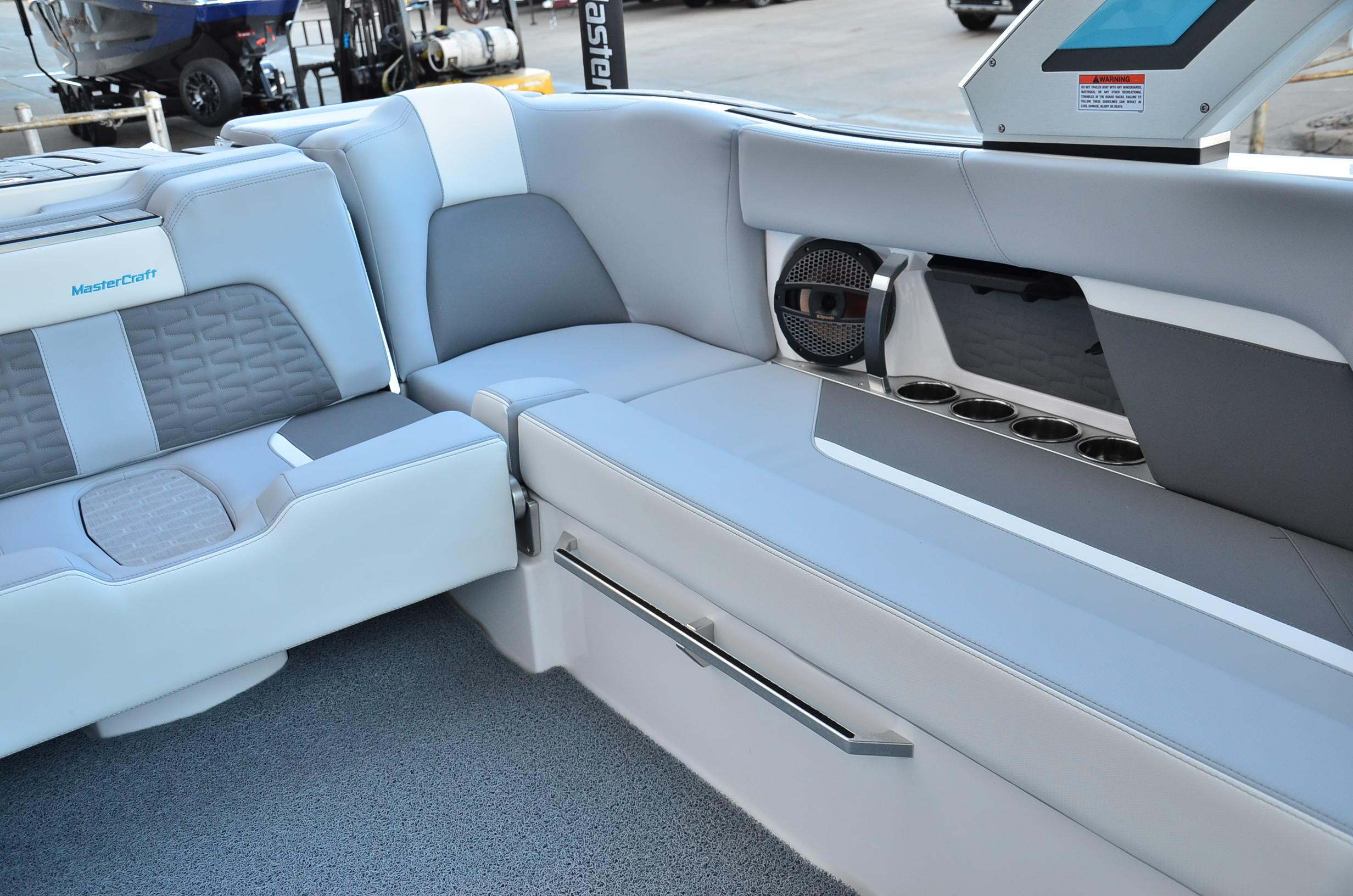2024 MasterCraft X22 – BOAT SHOW SPECIAL! 2024 Model Year End Clearance!
