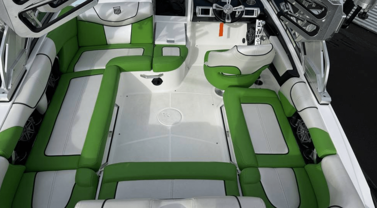 2013 MasterCraft Xstar