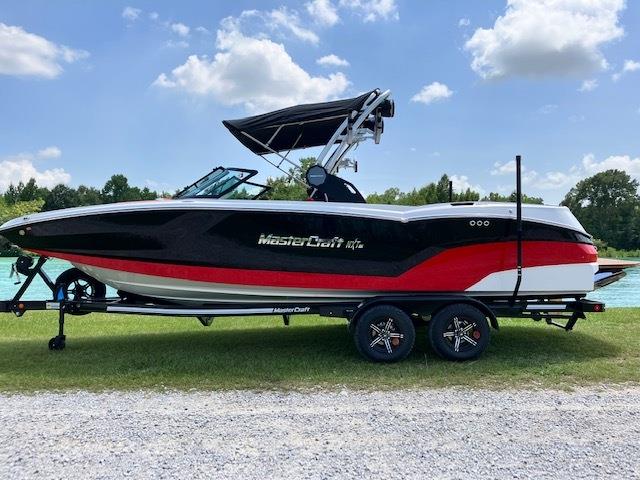 2024 MasterCraft NXT 24