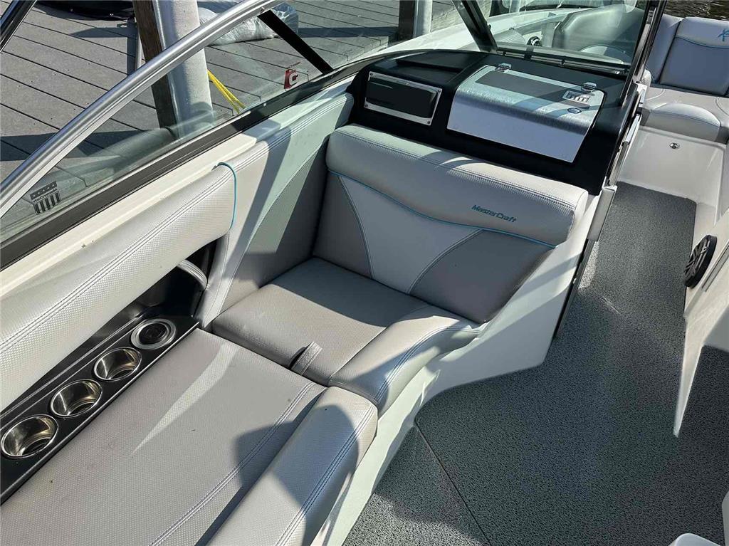 2017 MasterCraft X46