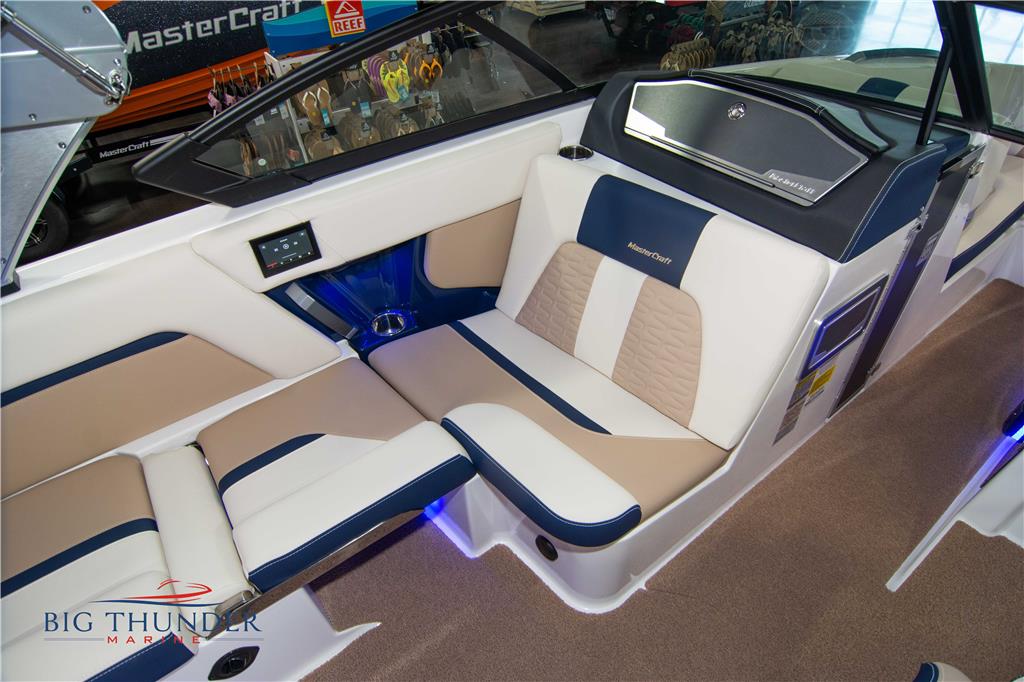 2022 MasterCraft X24