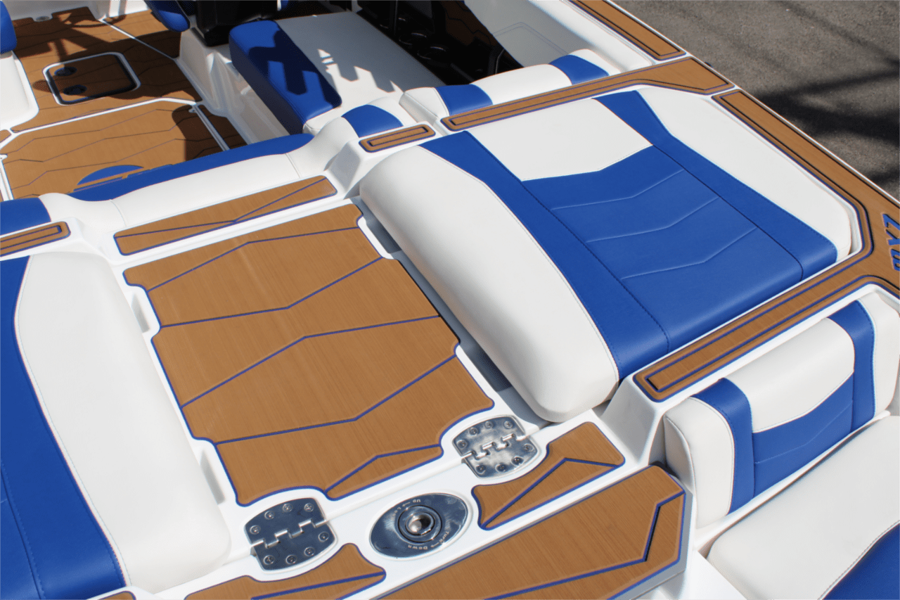 2025 Malibu 22 MXZ