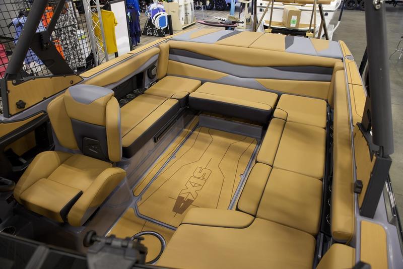 2025 Axis A225