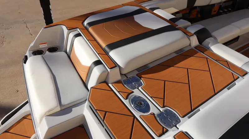 2025 MALIBU WAKESETTER 23 LSV