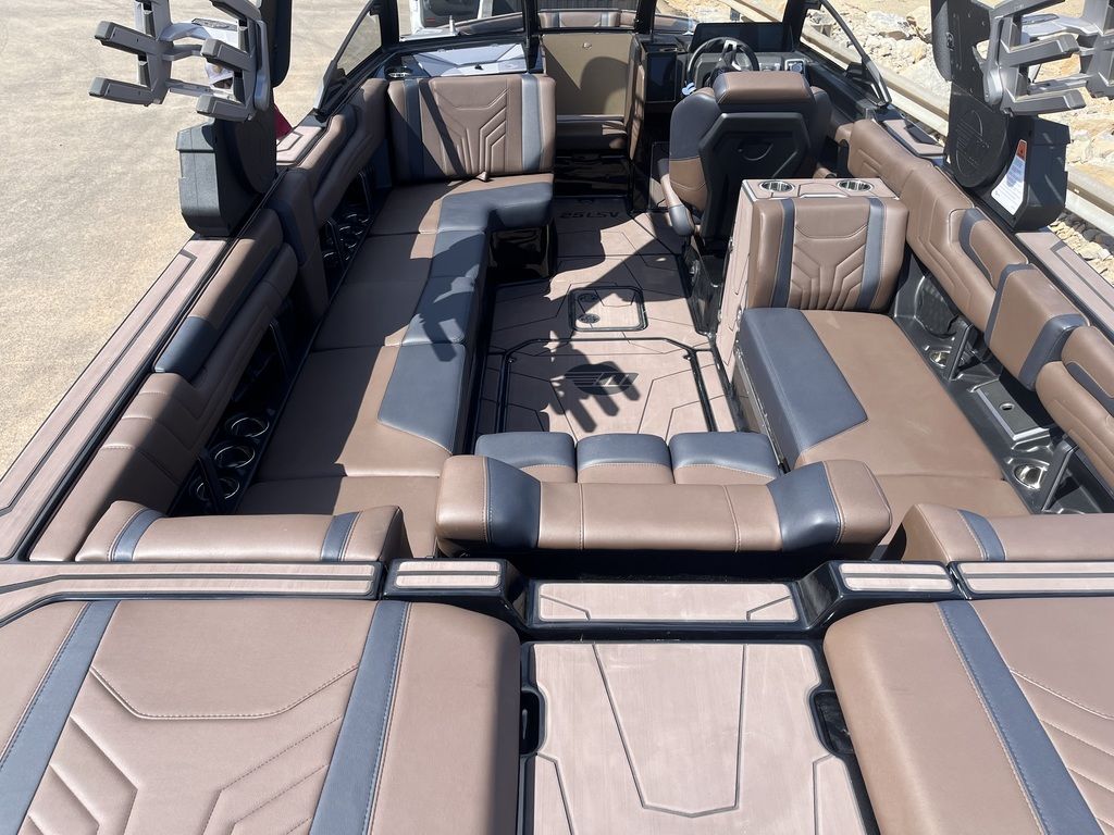 2025 Malibu Boats 25 LSV