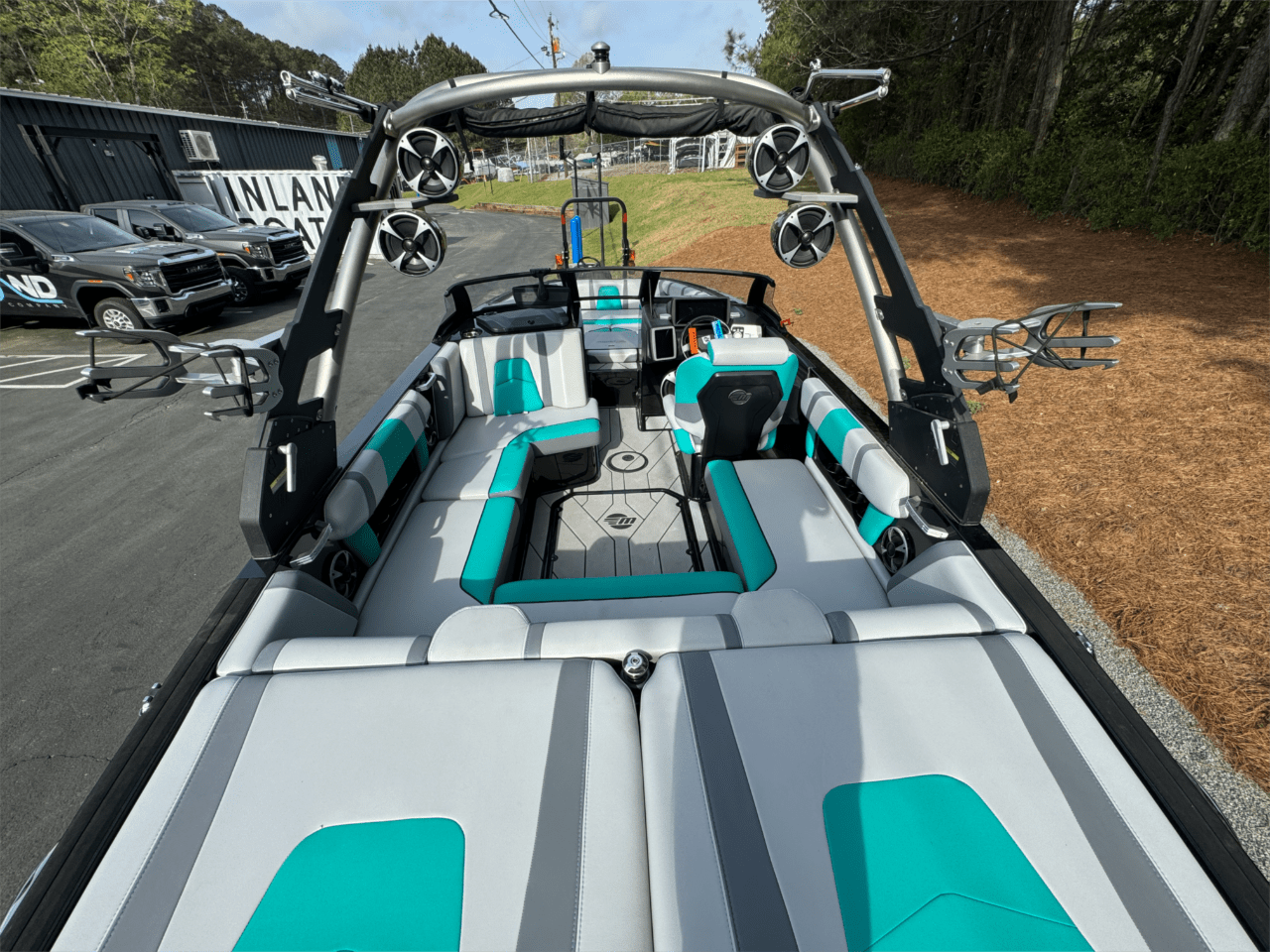 2020 Malibu 21MLX