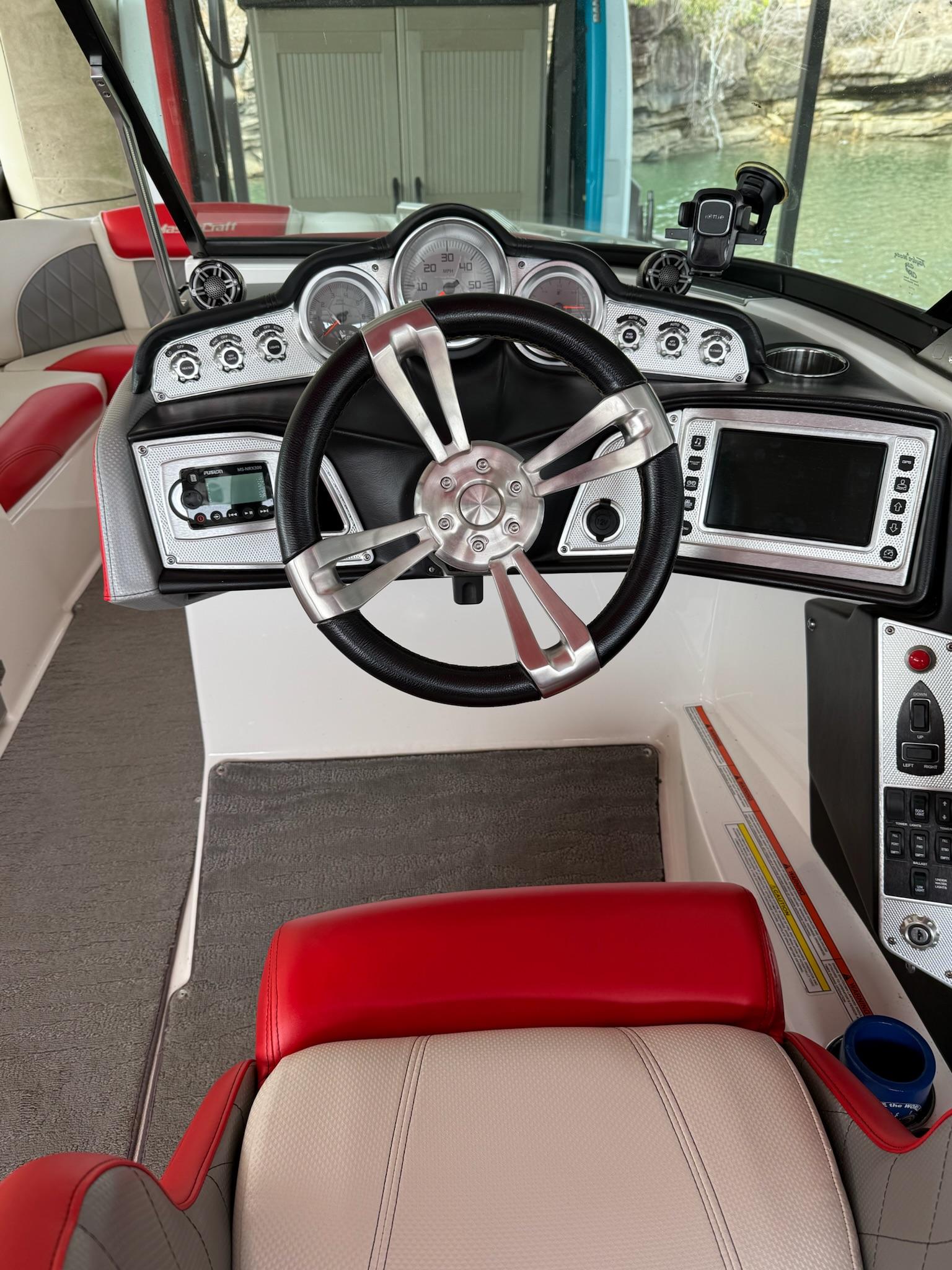 2015 Mastercraft X30 – Excellent Condition