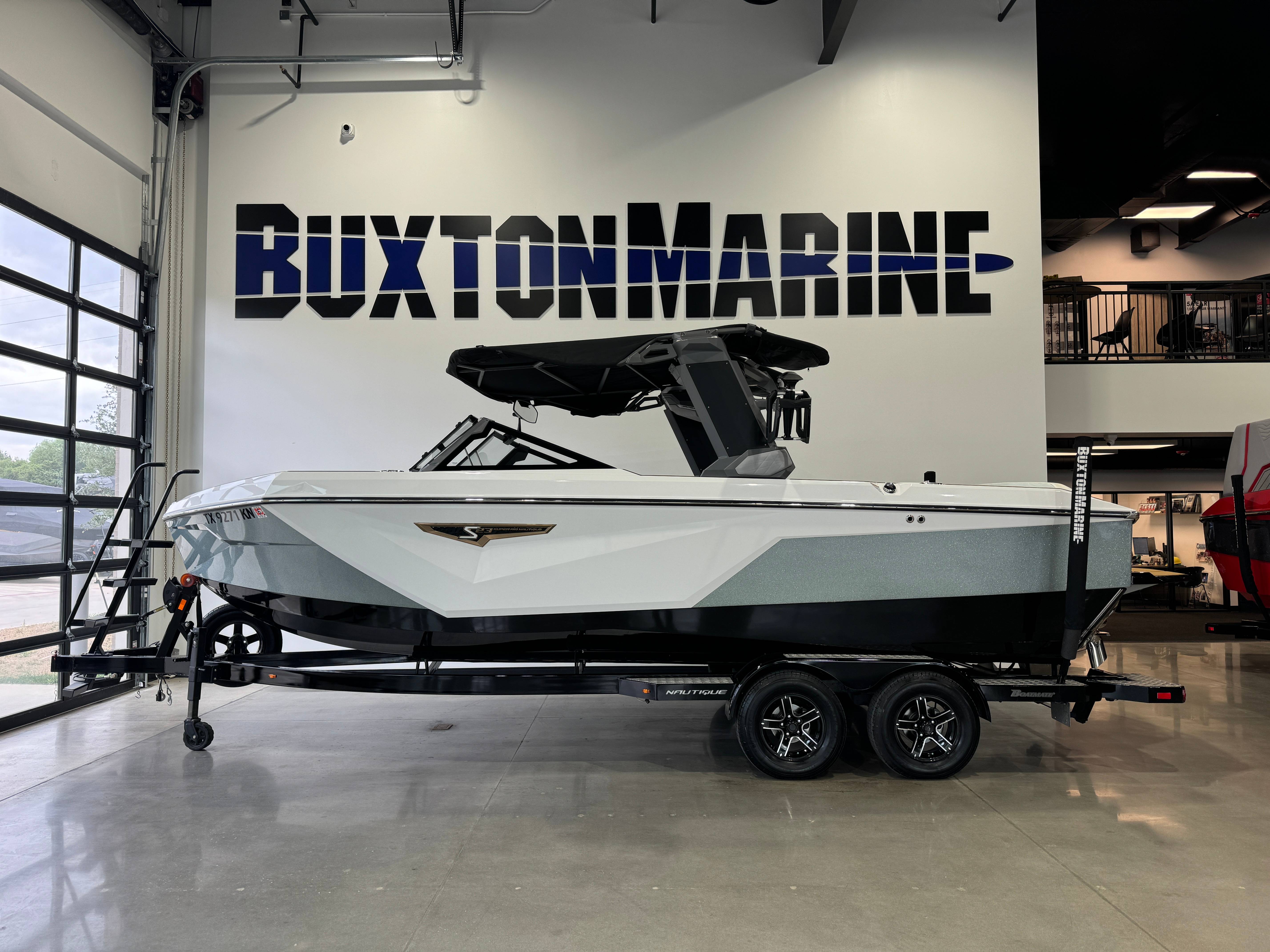 boat.Title