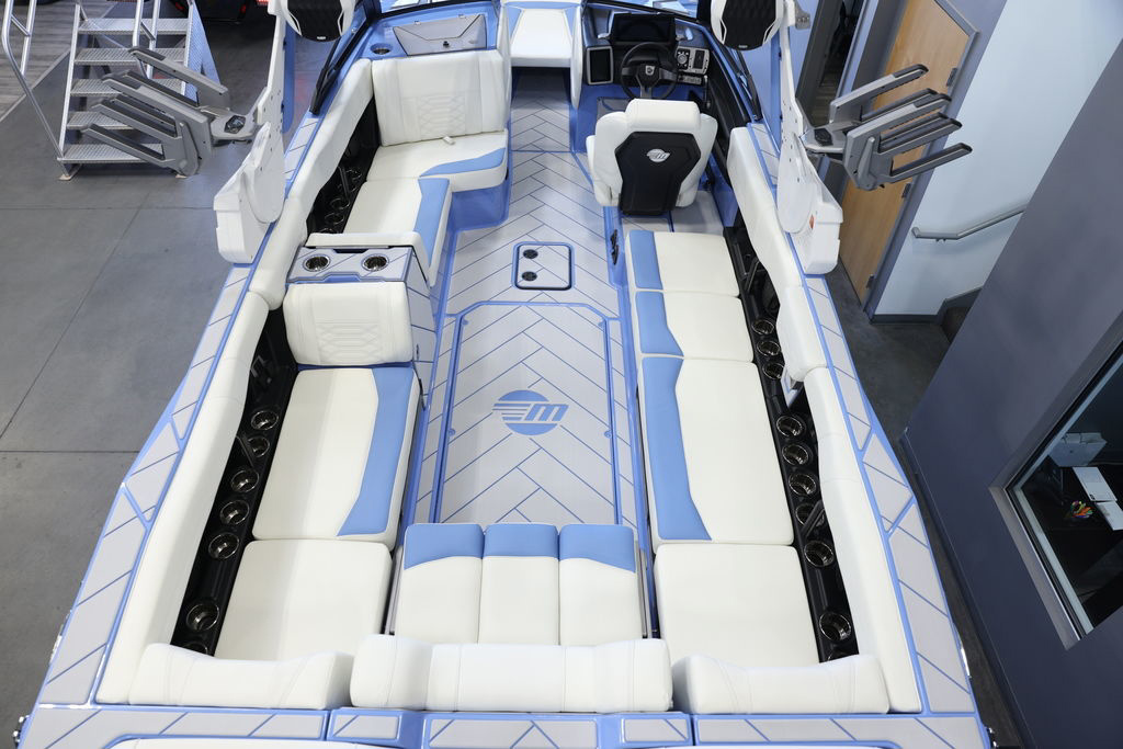 2024 Malibu 26 LSV
