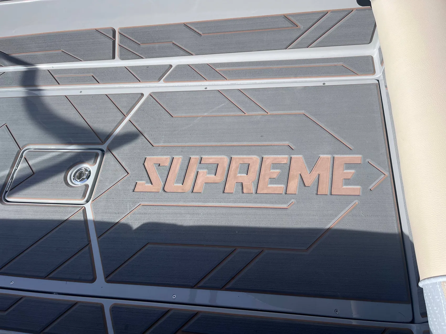 2025 Supreme S240