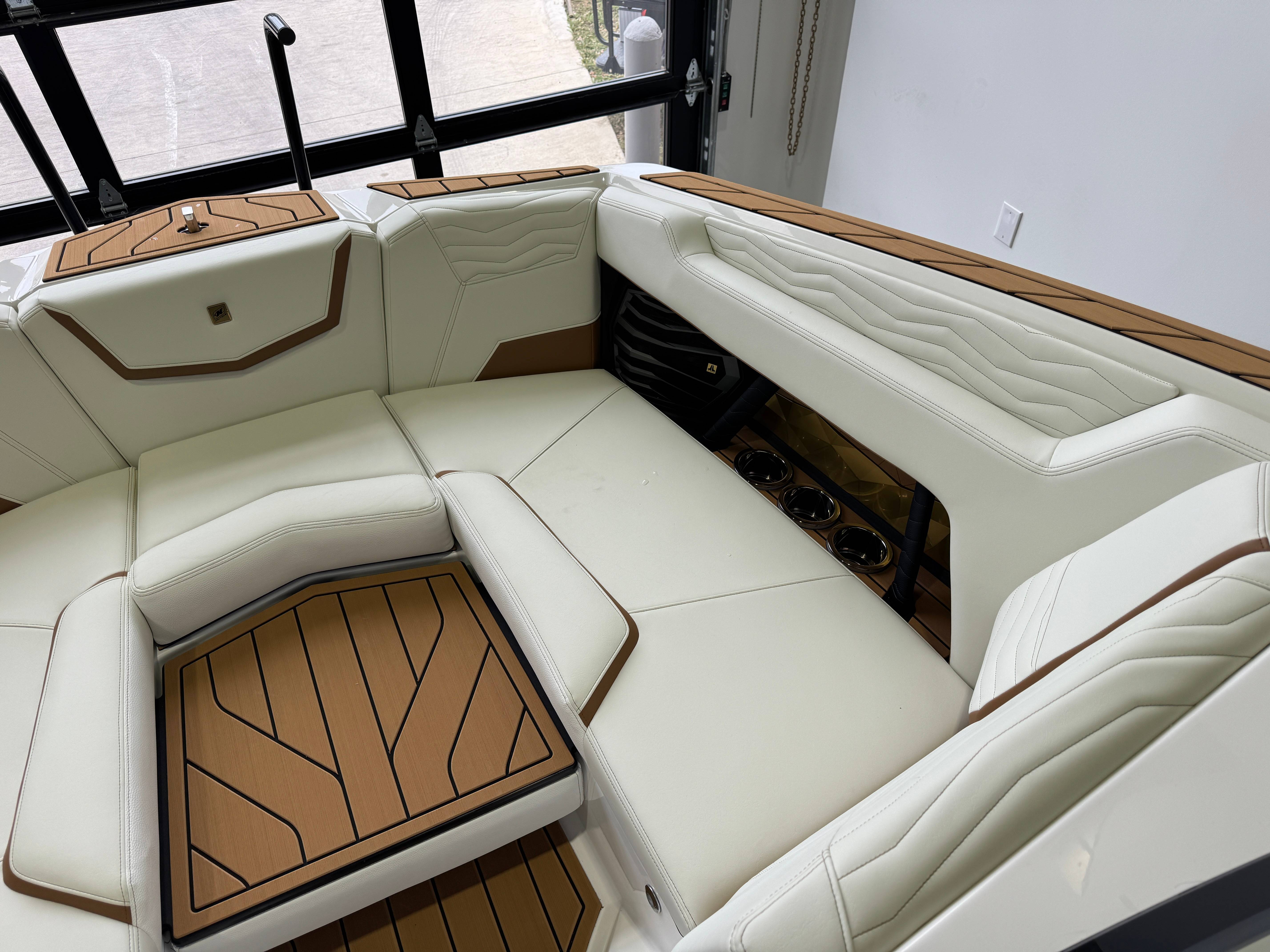 2025 Nautique Super Air Nautique G23