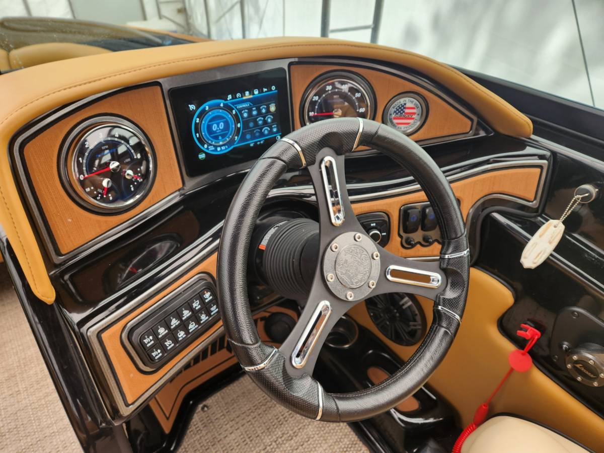 2023 Sanger 237 SX