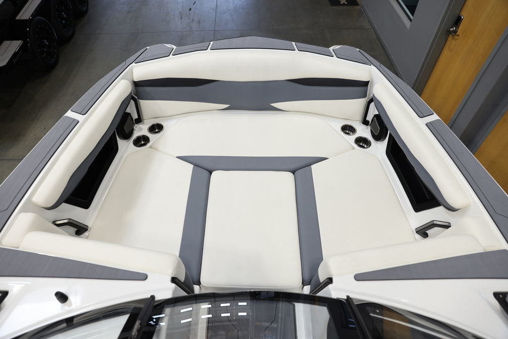 2024 Axis A225