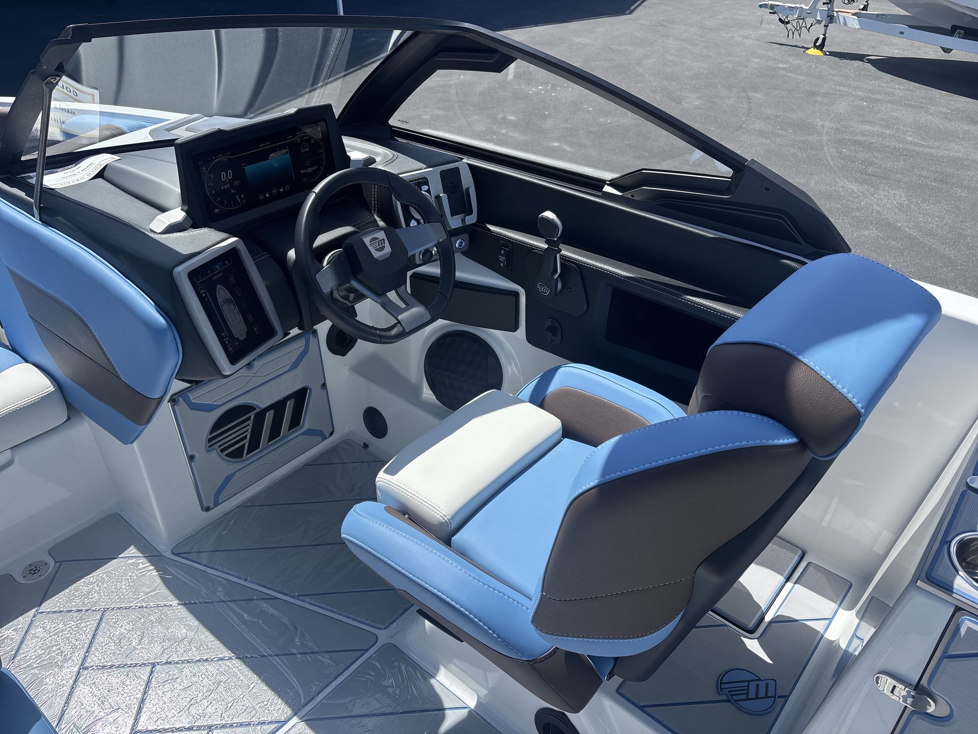 2024 Malibu 25LSV
