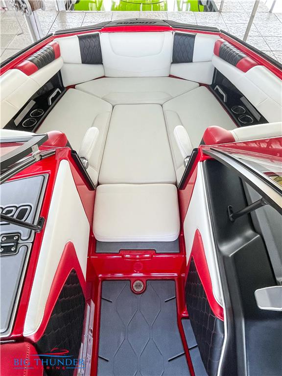 boat.Title
