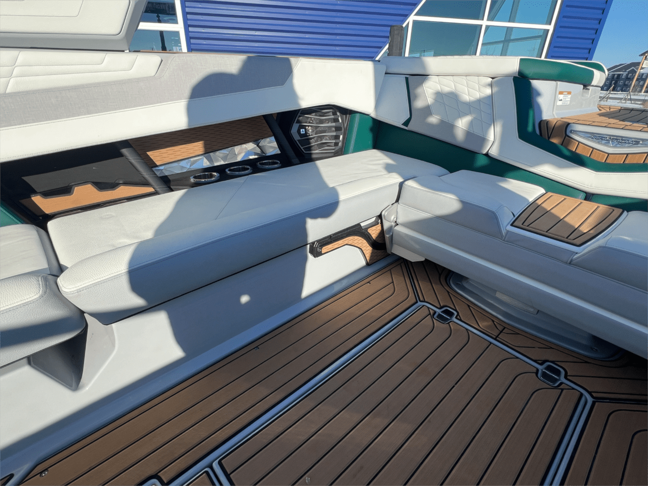 2024 Nautique G25
