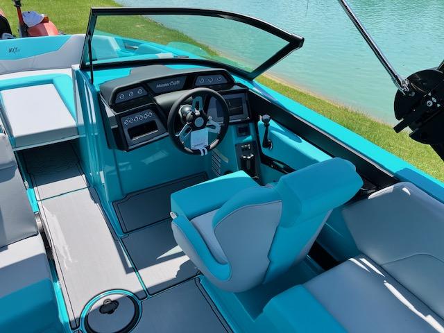 2025 MasterCraft NXT24