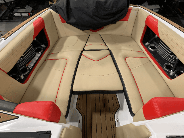 2019 Nautique G23