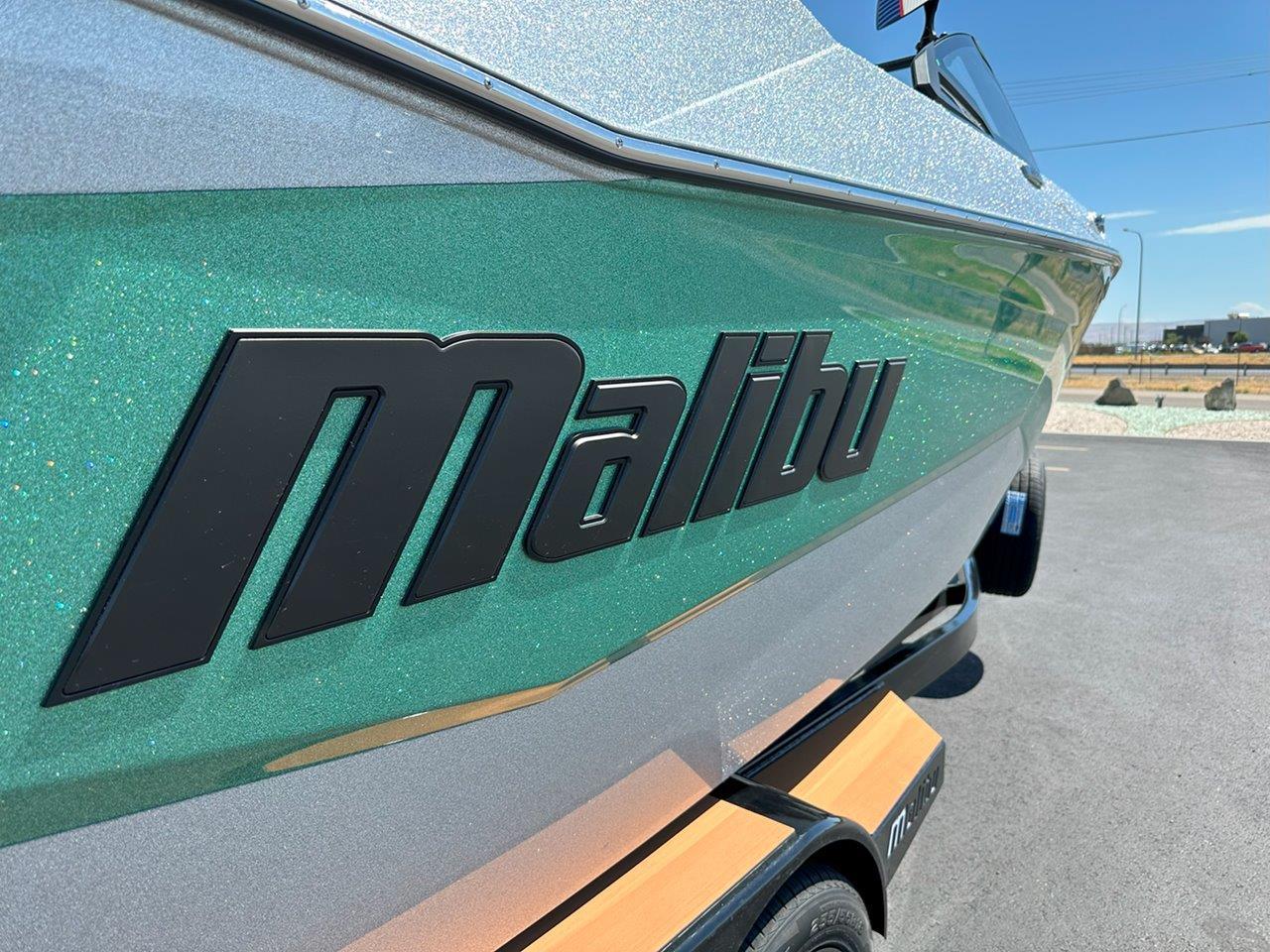 2025 Malibu 25 LSV