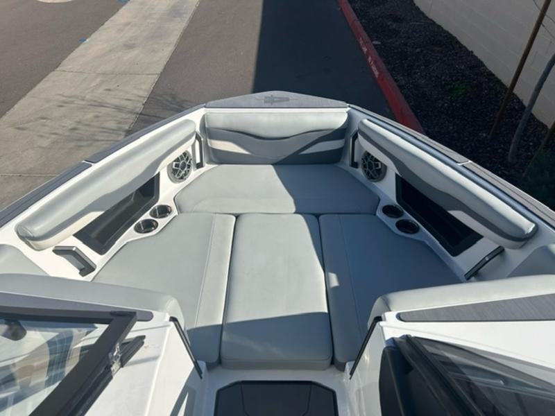 2023 Axis T235