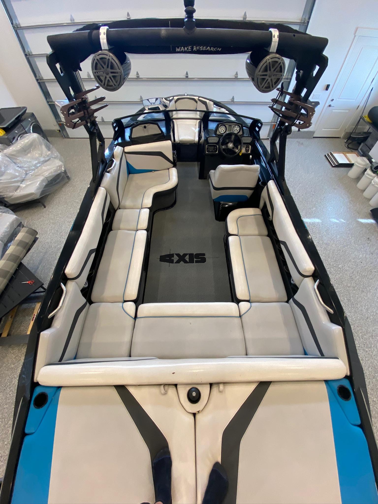 2017 Axis T23