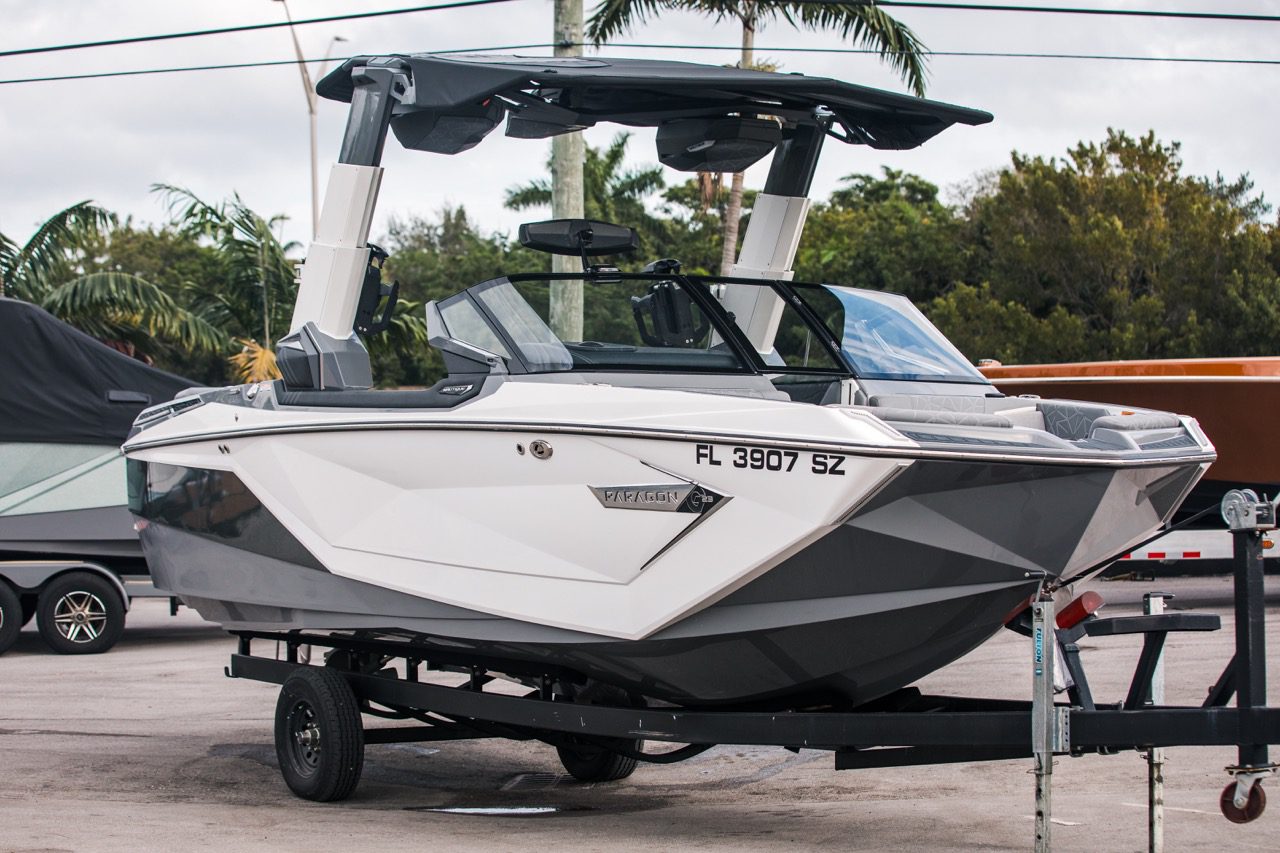 boat.Title
